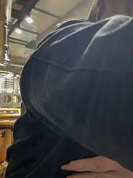 Snapshot of Alice9988 chatting on November 2025 09:19:02 AM Alice9988 online show from November 2025 09:19:02 AM