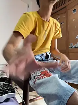 Snapshot of gsusss_feet chatting on November 2025 06:29:01 PM gsusss feet online show from November 2025 06:29:01 PM