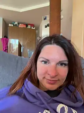 Snapshot of kinkysarahx chatting on May 2026 07:13:01 AM kinkysarahx online show from May 2026 07:13:01 AM
