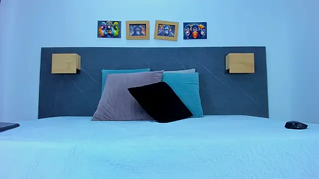 iamdoll online show from April 2026 07:41:01 PM