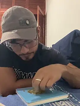 Twistermc11 online show from October 2025 05:13:01 AM