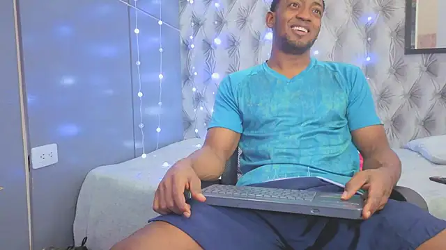 Stevenbrand online show from December 2025 07:09:01 PM