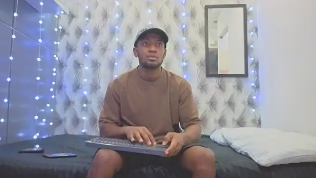 Stevenbrand online show from December 2025 06:45:02 PM