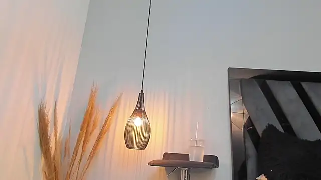 Amelia Brixton online show from February 2026 05:15:01 AM