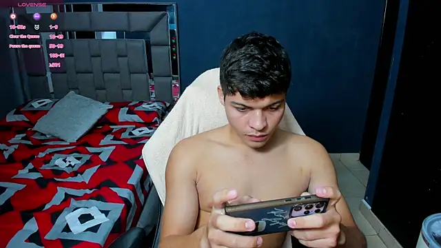 Snapshot of baby_david_03 chatting on February 2026 11:43:02 PM baby david 03 online show from February 2026 11:43:02 PM