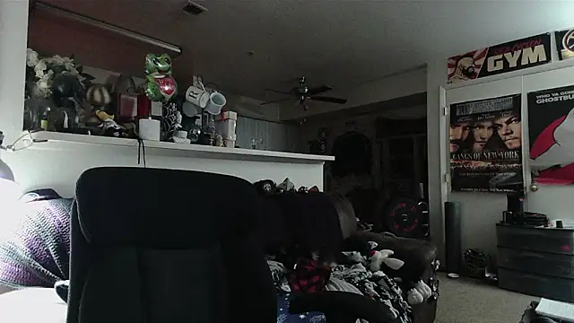 biggerisbetter12 online show from March 2026 07:36:02 AM