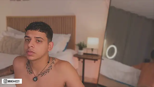 Little Emma 11 online show from April 2026 02:53:02 PM