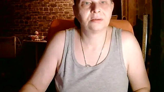 Diamond Bite online show from October 2025 08:53:02 PM