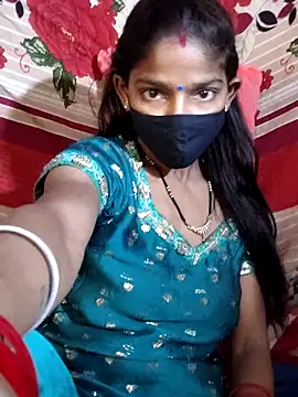 Snapshot of Itz_Aisha__ chatting on May 2026 06:18:01 AM Itz Aisha online show from May 2026 06:18:01 AM