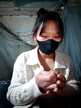 linh-miu99 online show from November 2025 02:22:02 AM