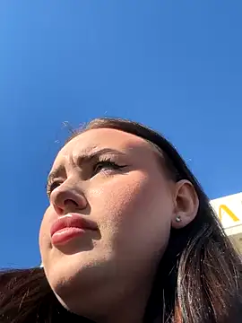 KiraSunshine online show from October 2025 04:57:01 AM