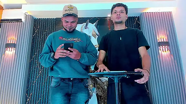 handsome boys22 online show from October 2025 11:53:02 AM