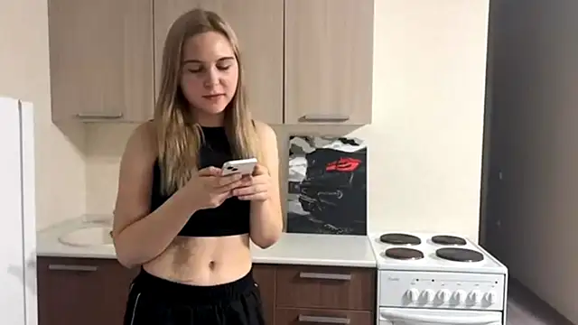 MyraLitterers online show from October 2025 03:01:01 PM