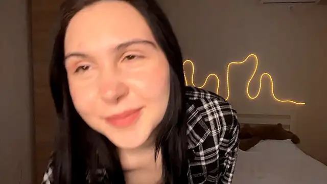 MyraLitterers online show from March 2026 03:16:02 PM