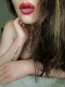 Snapshot of Porcellina181 chatting on May 2026 12:06:01 AM Porcellina181 online show from May 2026 12:06:01 AM