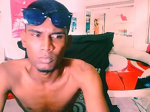 IndianThuggin online show from November 2025 04:12:01 AM