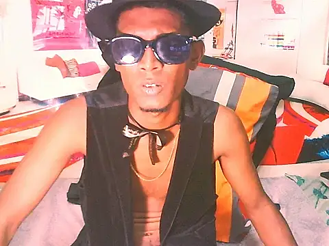 IndianThuggin online show from November 2025 09:07:01 PM