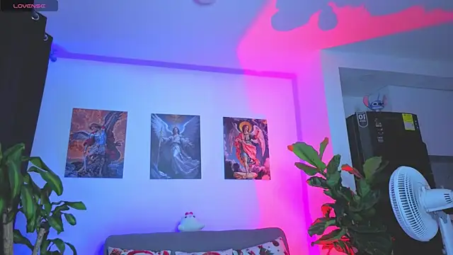 Snapshot of SophiaBerryy chatting on December 2025 01:59:02 AM SophiaBerryy online show from December 2025 01:59:02 AM