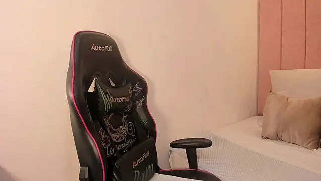 dulce morbida online show from October 2025 09:57:01 PM