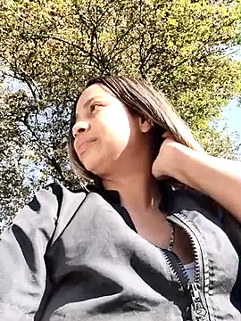 Snapshot of Keren_1-6 chatting on November 2025 12:25:01 PM Keren 1-6 online show from November 2025 12:25:01 PM