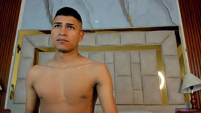 Emiliano Reyes online show from November 2025 02:54:01 AM