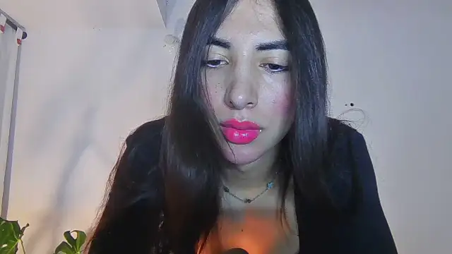 Snapshot of valeriahornier chatting on July 2026 01:43:01 AM valeriahornier online show from July 2026 01:43:01 AM