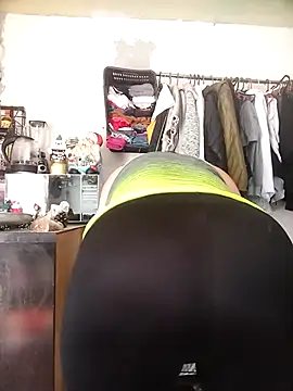 Alondrabb80 online show from December 2025 03:30:02 PM