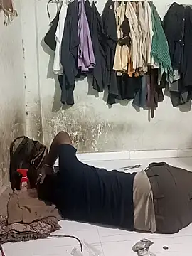 RNlov online show from March 2026 10:58:02 PM