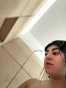 Snapshot of milky_denni chatting on October 2025 05:40:02 PM milky denni online show from October 2025 05:40:02 PM