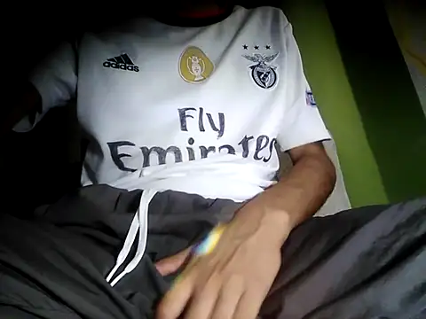 Snapshot of Pedropuente200 chatting on November 2025 08:05:02 AM Pedropuente200 online show from November 2025 08:05:02 AM