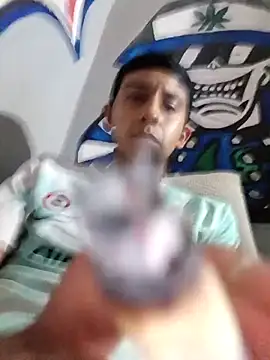 Snapshot of Pedropuente200 chatting on December 2025 09:18:01 AM Pedropuente200 online show from December 2025 09:18:01 AM