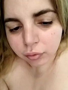 Snapshot of AA_GIRL chatting on July 2026 12:30:02 PM AA GIRL online show from July 2026 12:30:02 PM