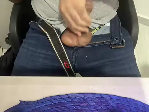 EdgarLopez69 online show from March 2026 10:21:02 AM