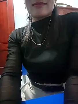 Snapshot of Miube2k chatting on October 2025 05:41:02 AM Miube2k online show from October 2025 05:41:02 AM