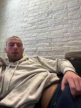 Rotteei1 online show from March 2026 10:43:01 AM