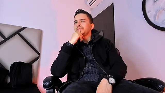 mike 257 online show from October 2025 12:17:02 PM