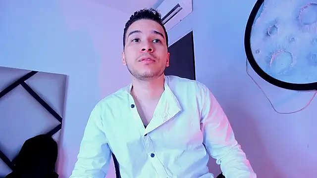 mike 257 online show from November 2025 11:54:01 AM