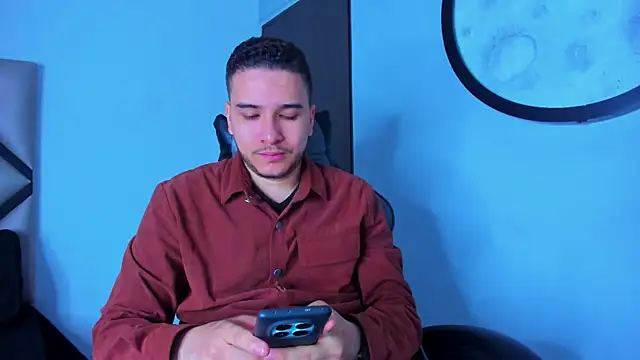 mike 257 online show from November 2025 12:05:02 PM