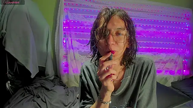 najimi uwu online show from November 2025 09:13:01 PM