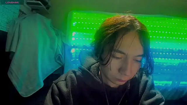 najimi uwu online show from November 2025 02:35:01 PM