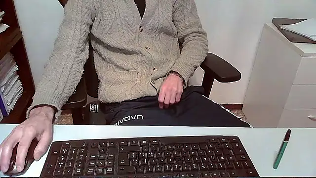 topg84 online show from December 2025 05:43:02 PM