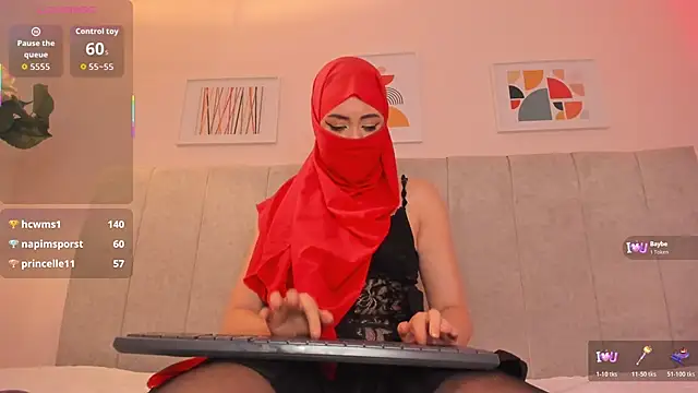 fatiima  online show from February 2026 12:55:01 AM