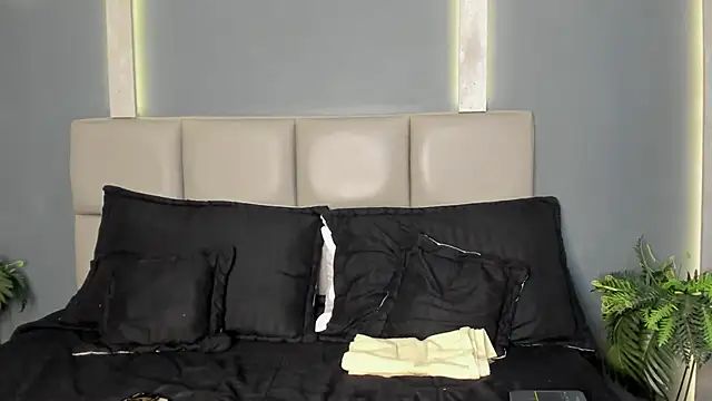 ArohomLester online show from December 2025 11:15:01 AM