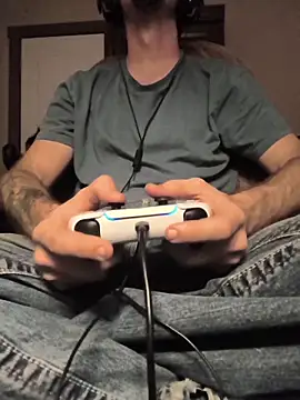 SirDirty34 online show from December 2025 03:27:02 AM