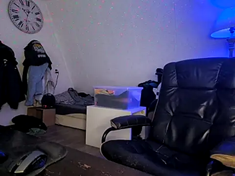 Kinky Play1 online show from February 2026 09:29:02 PM