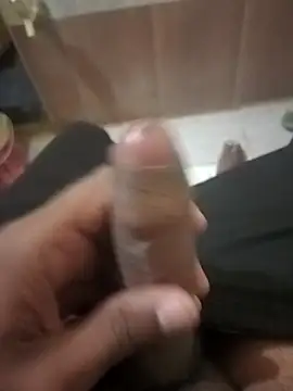 HeatableRevan online show from March 2026 01:00:02 AM