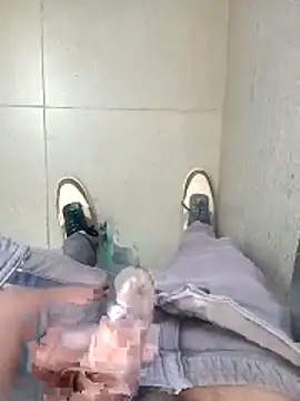 HeatableRevan online show from April 2026 08:03:01 AM