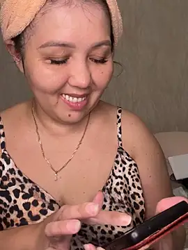 Love  Mom online show from October 2025 07:14:01 PM