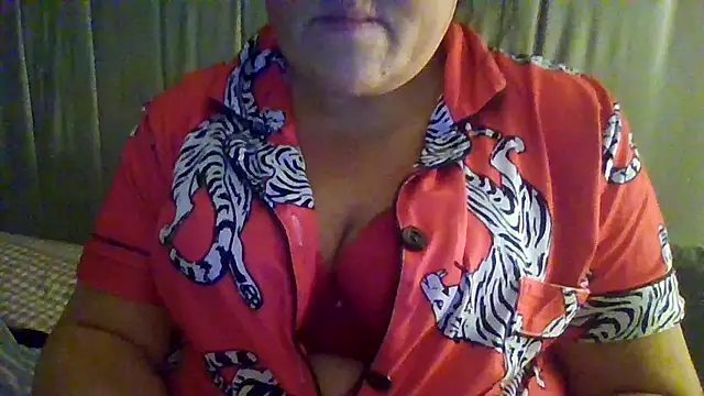 Snapshot of Busty-Phoenix42 chatting on October 2025 08:31:02 PM Busty-Phoenix42 online show from October 2025 08:31:02 PM