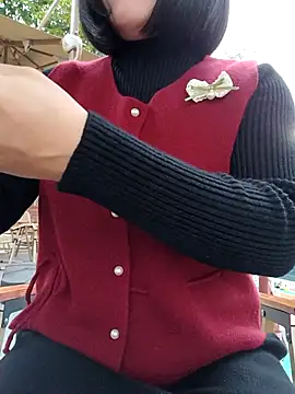 Mina-02 online show from December 2025 09:40:02 AM